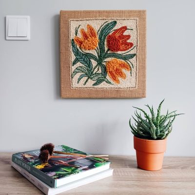 Obraz tekstylny punch needle "Pomarańczowe kwiaty"