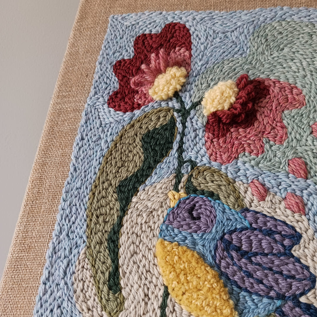 Obraz punch needle "Pastelowy ptaszek" - obrazek 4