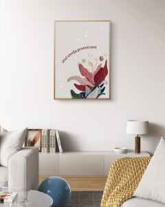 wizualizacja plakatu na jasnej ścianie